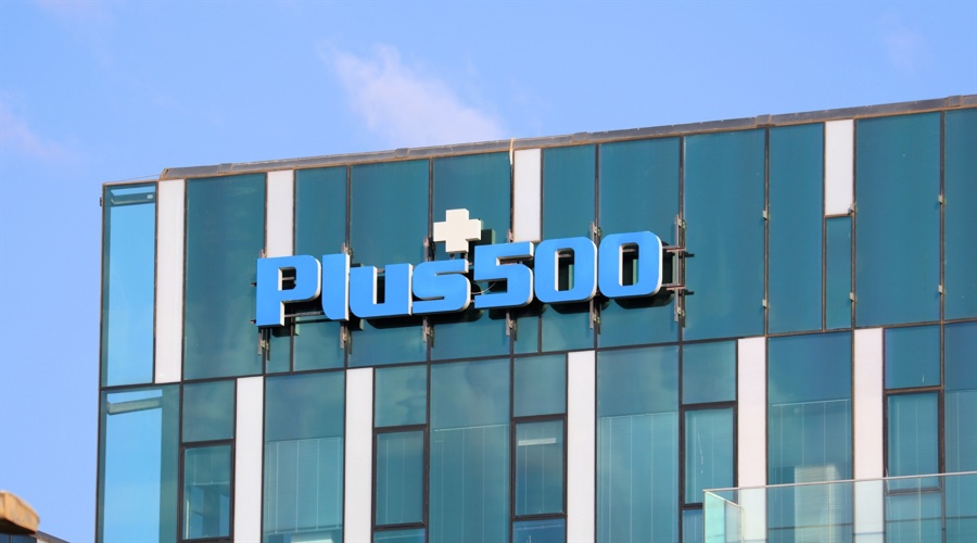 Plus500第二季度客户存款达到15亿美元：推动收入增长